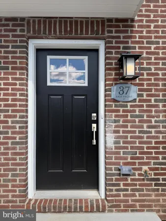 $3,200 | 37 East Front Street, Bridgeport, PA 19405