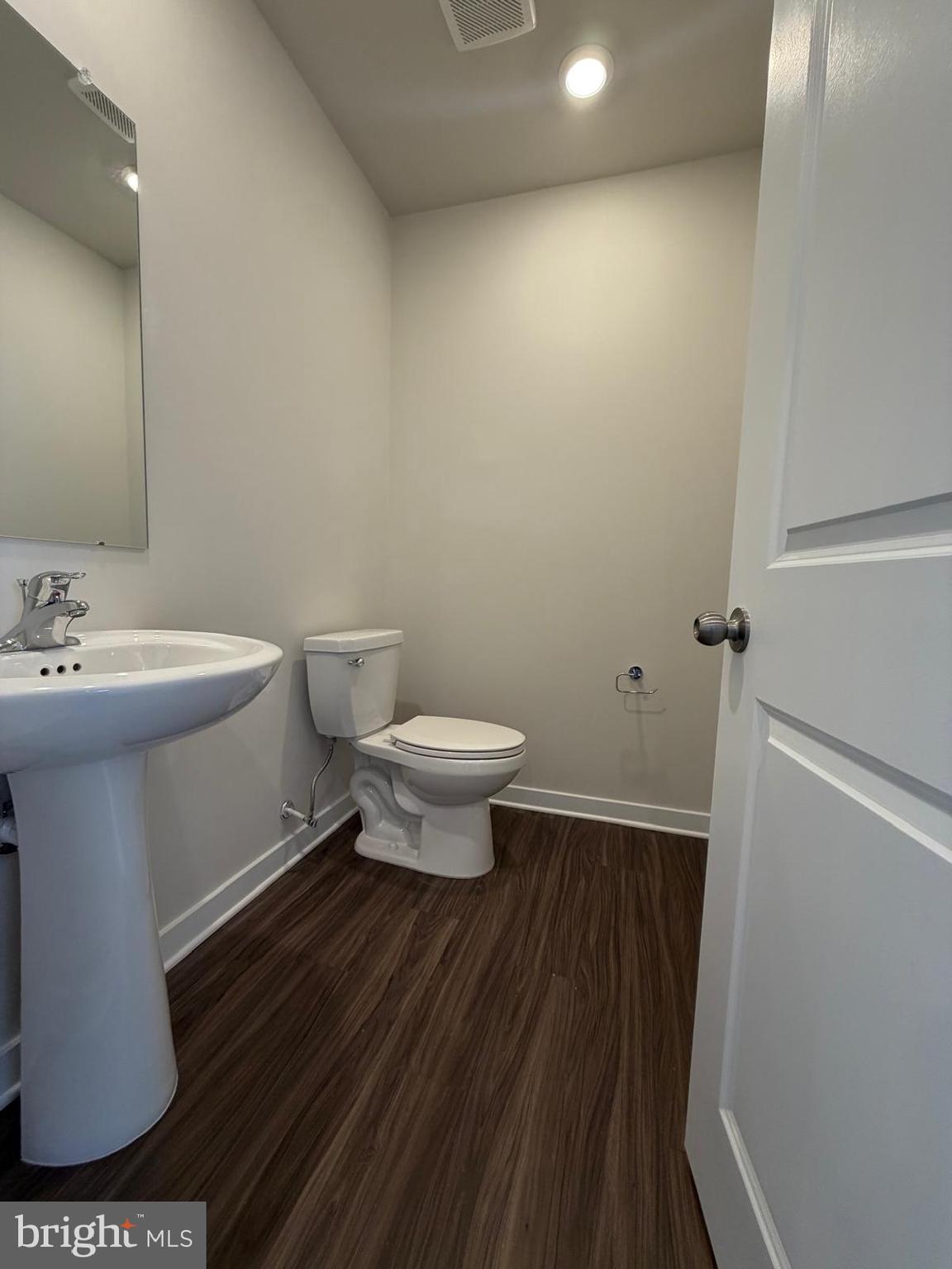 37 East Front Street Bridgeport, PA 19405 - Photo 17 of 34