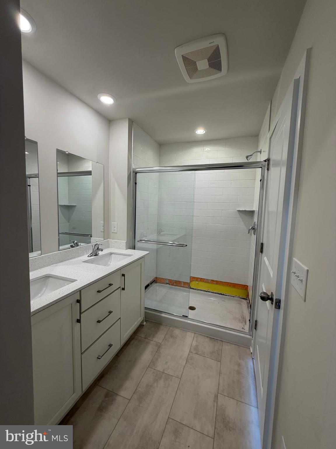 37 East Front Street Bridgeport, PA 19405 - Photo 23 of 34