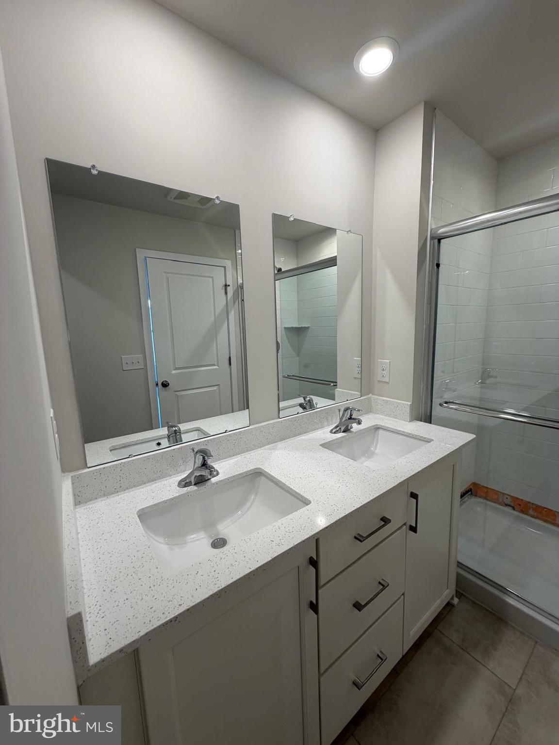 37 East Front Street Bridgeport, PA 19405 - Photo 24 of 34