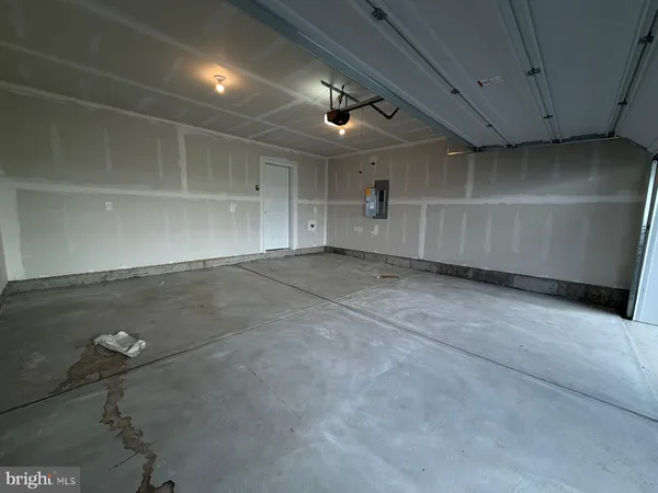 an empty room with a empty space