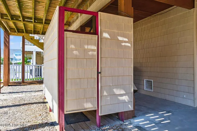 $999,999 | 43 Private Drive, Ocean Isle Beach, NC 28469