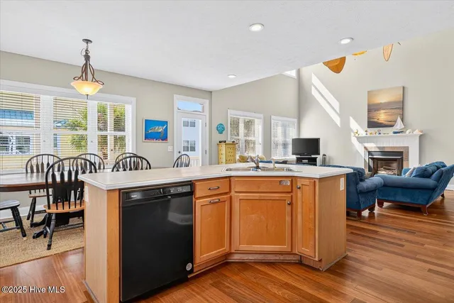 $999,999 | 43 Private Drive, Ocean Isle Beach, NC 28469