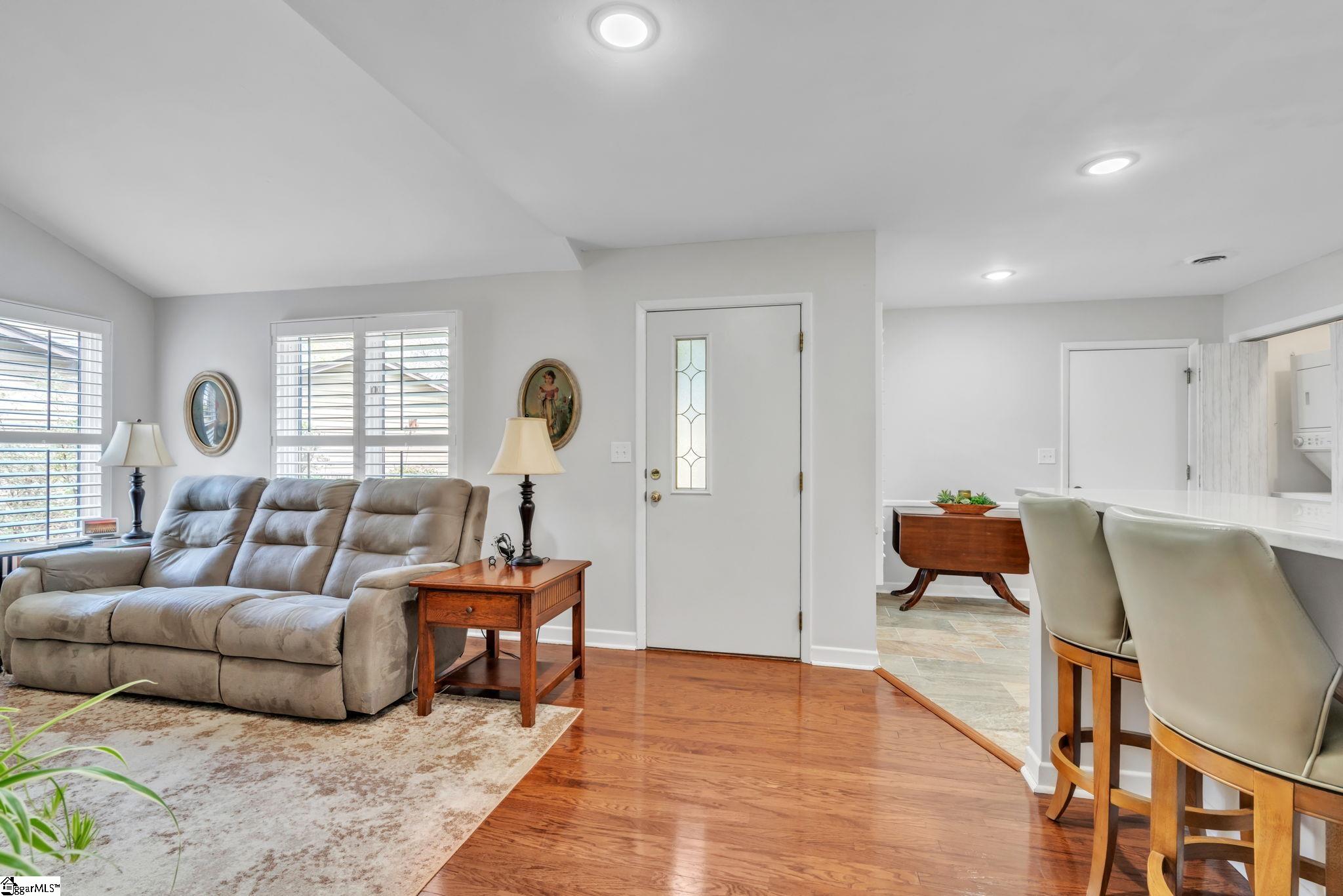 308 Skylark Circle Greer, SC 29650 - Photo 6 of 41