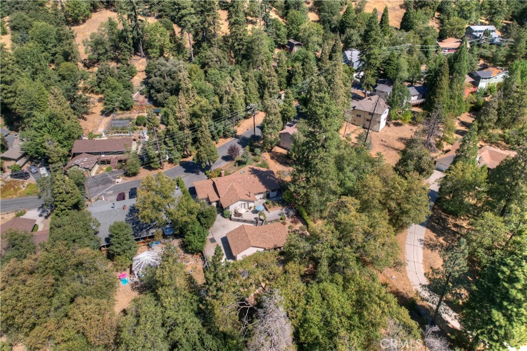 23167 Brookside Road Crestline, CA 92325 - Photo 15 of 49