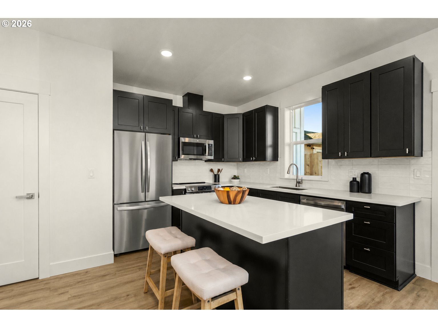 5224 Southeast Knapp Street Portland, OR 97206 - Photo 9 of 19