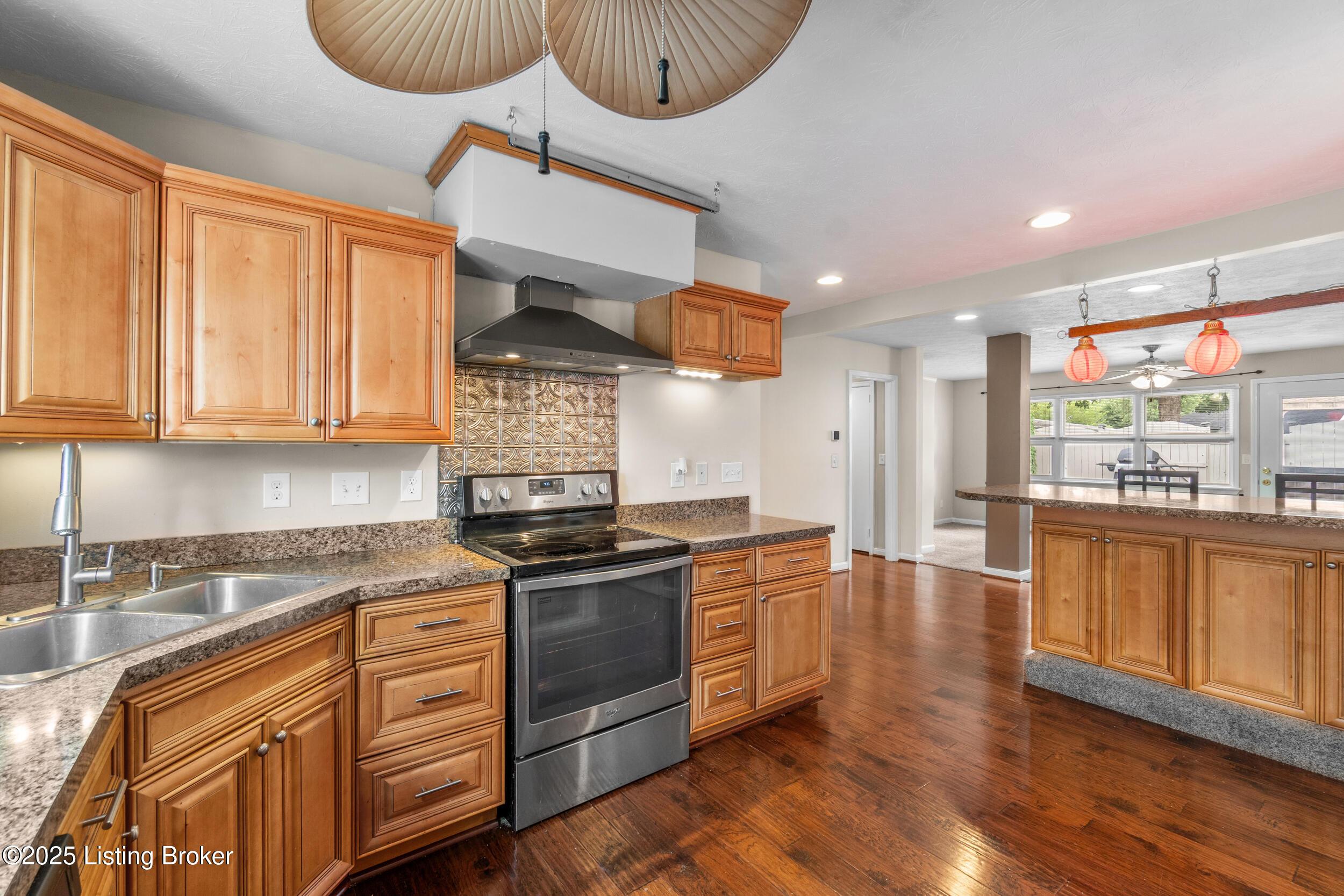 3115 Radiance Road Louisville, KY 40220 - Photo 3 of 22 dsc09414