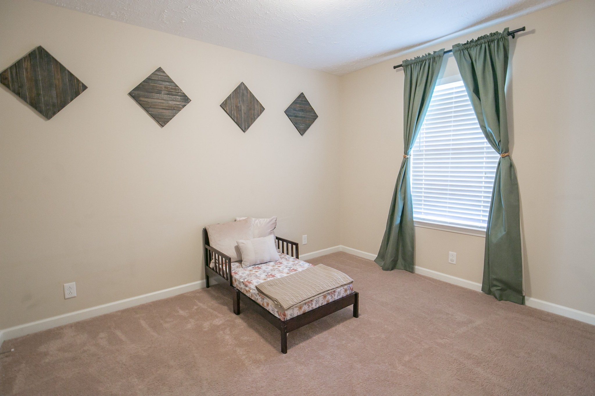 125 Copper Leaf Road Murfreesboro, TN 37128 - Photo 31 of 50 a living room with furniture and a window
