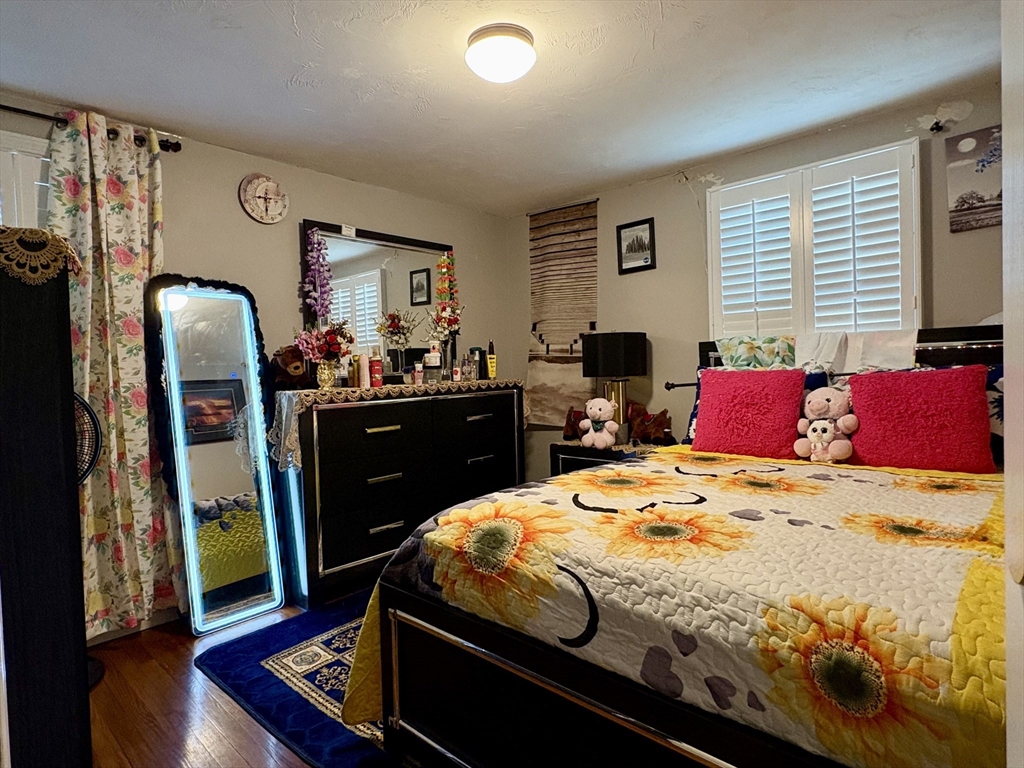 1309 Shootflying Hill Road Barnstable, MA 02632 - Photo 14 of 31