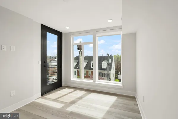 $6,200 | 701 North Henry Street, Unit 418, Alexandria, VA 22314