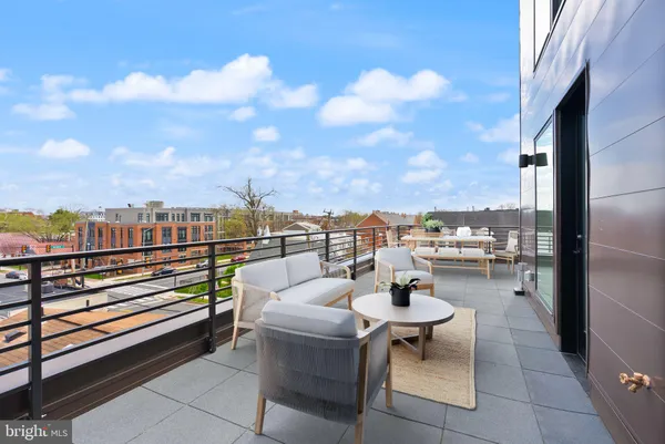 $6,200 | 701 North Henry Street, Unit 418, Alexandria, VA 22314