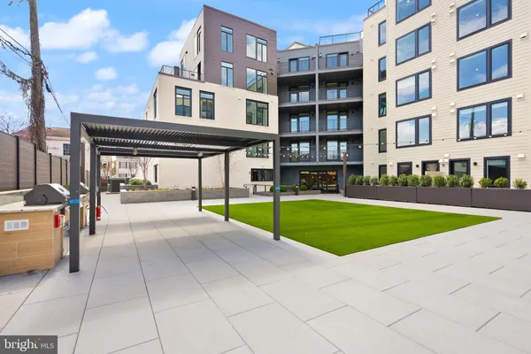 $6,200 | 701 North Henry Street, Unit 418, Alexandria, VA 22314