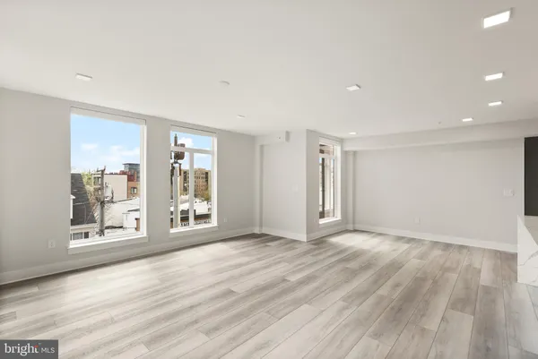 $6,200 | 701 North Henry Street, Unit 418, Alexandria, VA 22314