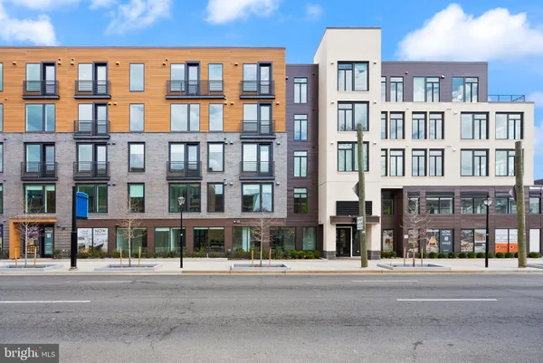 $6,200 | 701 North Henry Street, Unit 418, Alexandria, VA 22314