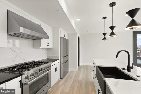 $6,200 | 701 North Henry Street, Unit 418, Alexandria, VA 22314