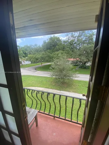 $4,900 | 8900 Northeast 1st Avenue, Unit 1, El Portal, FL 33138