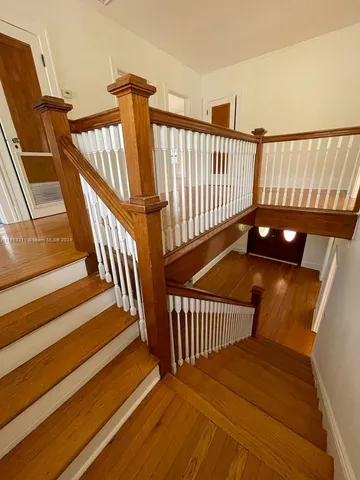 $4,900 | 8900 Northeast 1st Avenue, Unit 1, El Portal, FL 33138