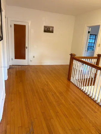 $4,900 | 8900 Northeast 1st Avenue, Unit 1, El Portal, FL 33138