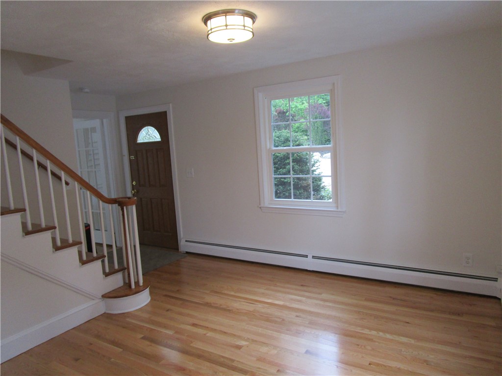 524 Middle Road East Greenwich, RI 02818 - Photo 12 of 25 Gallery Image 12
