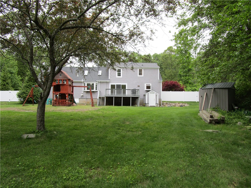 524 Middle Road East Greenwich, RI 02818 - Photo 21 of 25 Gallery Image 21