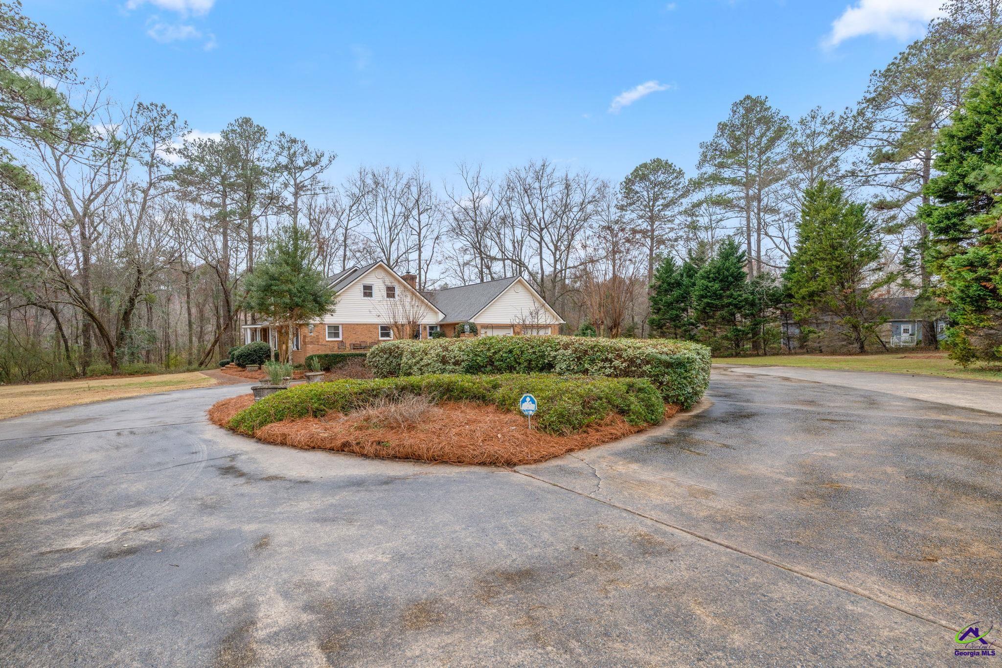 732 Bass Road Macon, GA 31210 - Photo 5 of 49 Gallery Image 5