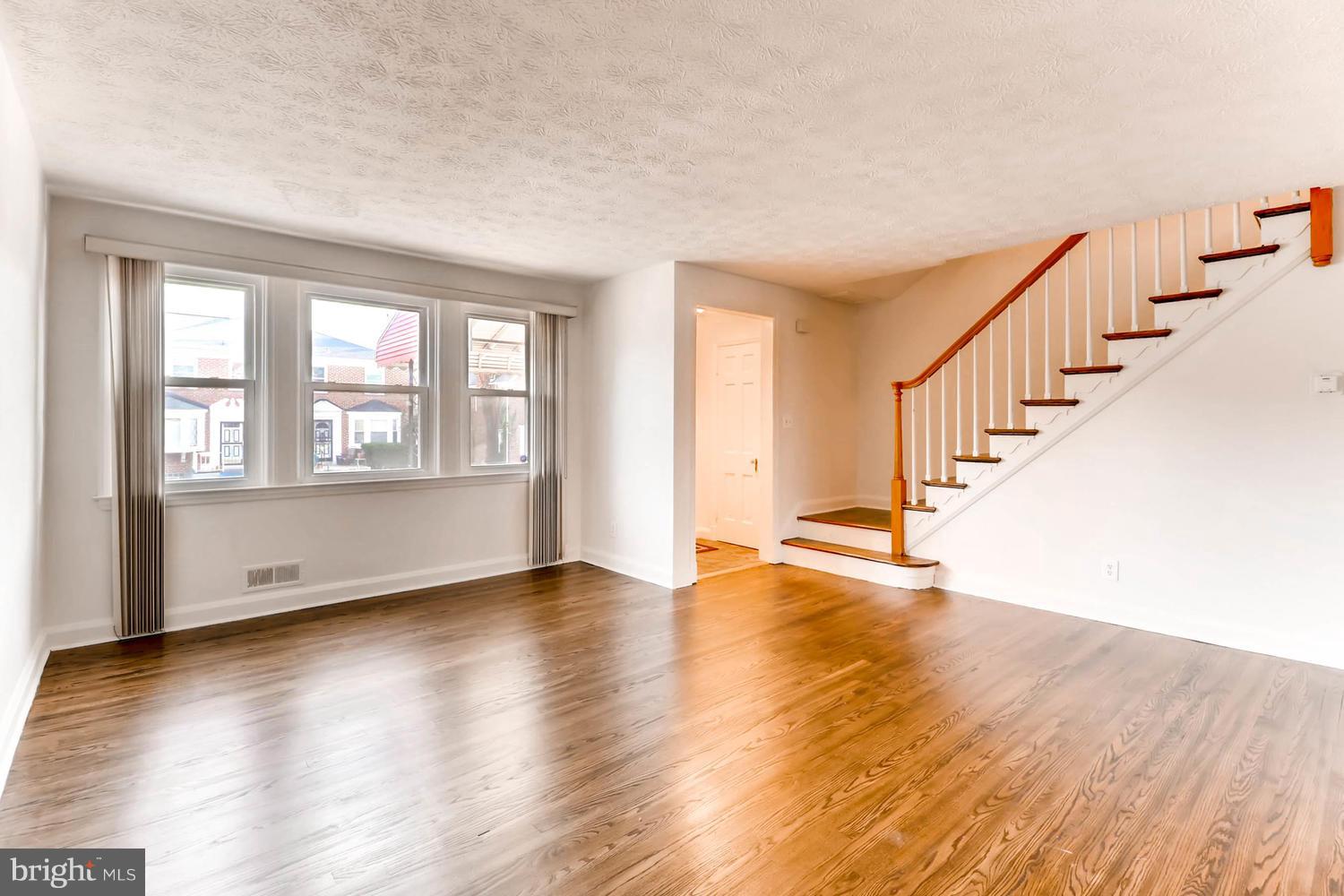1518 Medford Road Baltimore, MD 21218 - Photo 2 of 25 Living Room