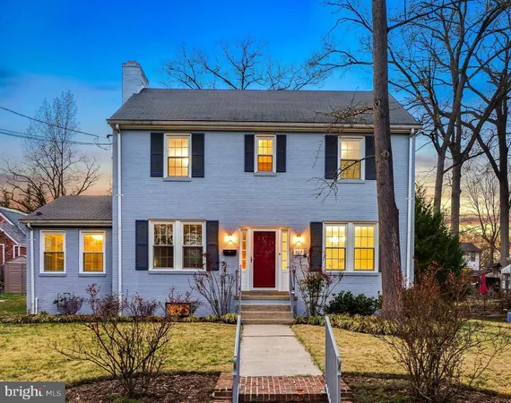 $985,000 | 902 Jackson Avenue, Takoma Park, MD 20912