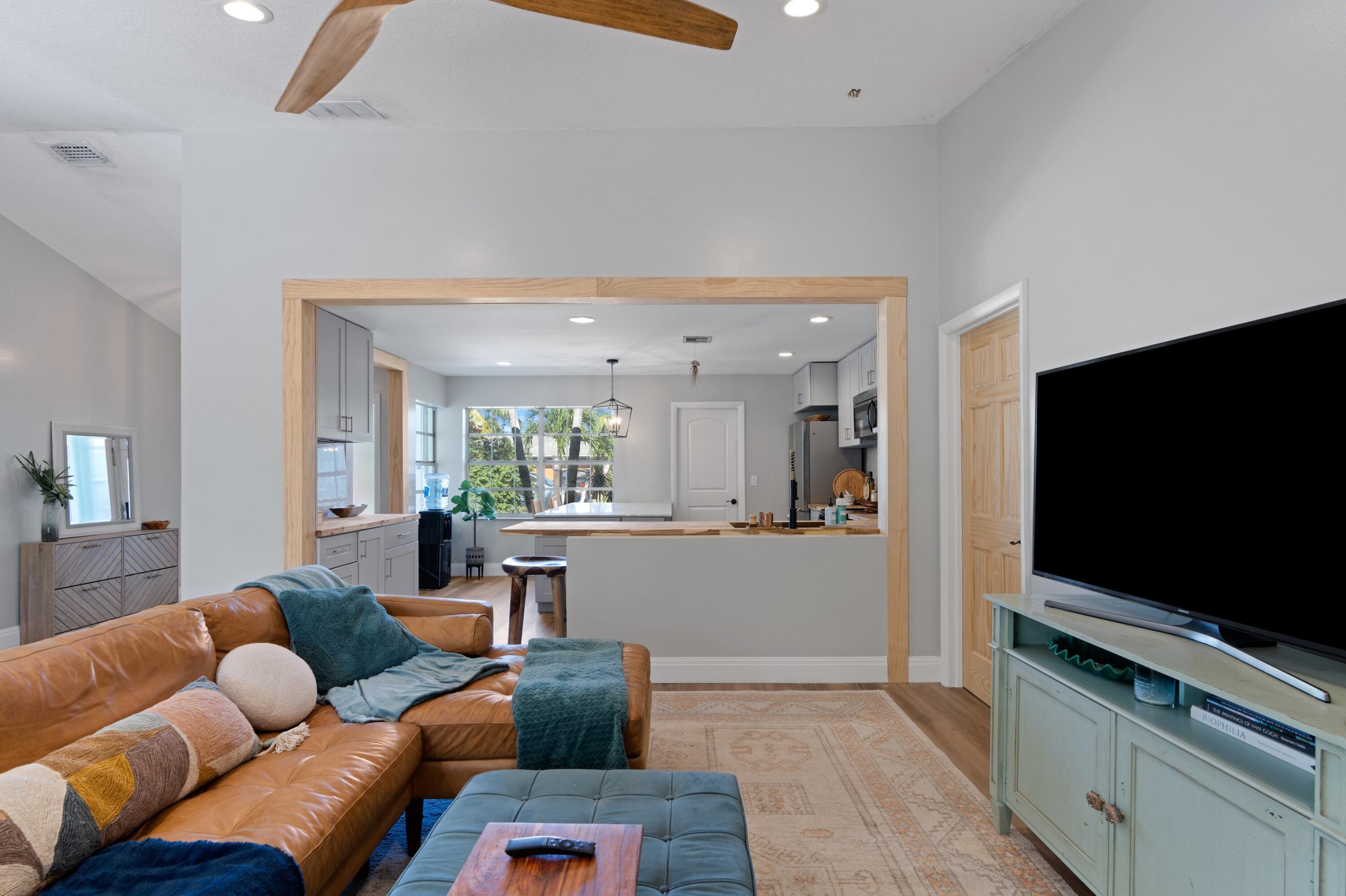 177 Arrowhead Circle Jupiter, FL 33458 - Photo 13 of 24 Living Room