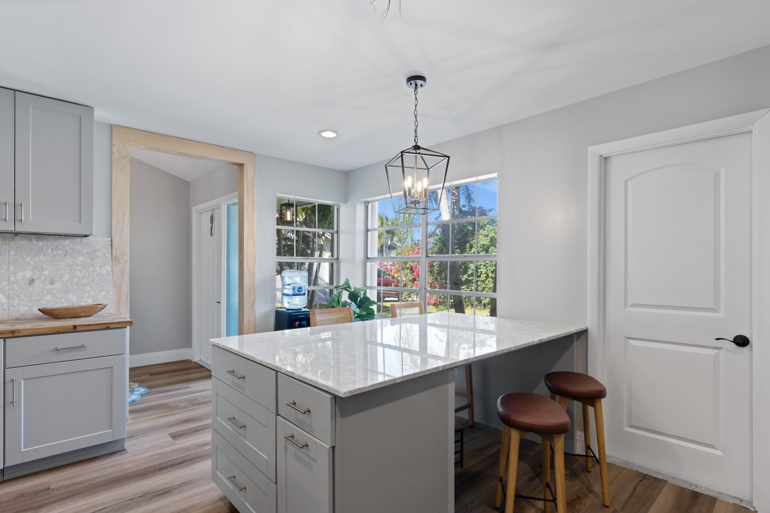 177 Arrowhead Circle Jupiter, FL 33458 - Photo 5 of 24 Kitchen