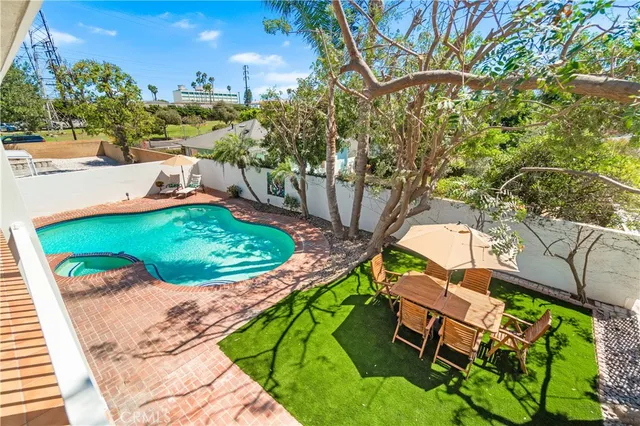 $2,850,000 | 1510 East Maple Avenue, El Segundo, CA 90245