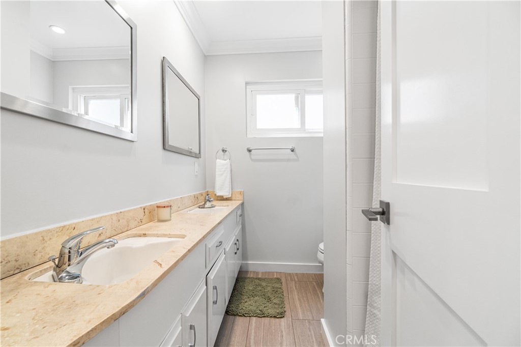 1510 East Maple Avenue El Segundo, CA 90245 - Photo 29 of 39 Bath 3