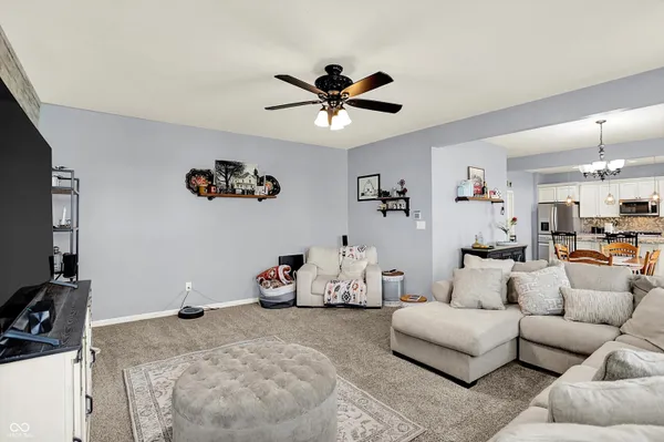 $350,000 | 954 Sorrell Pass, Greenwood, IN 46143