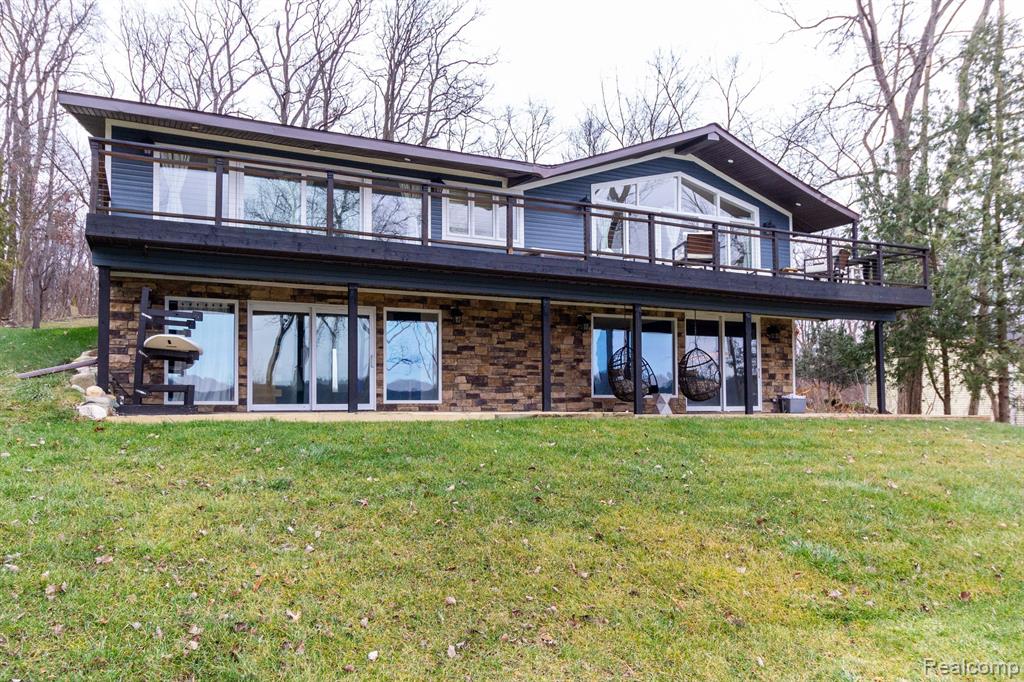 6096 Appleton Lake Road Brighton, MI 48116 - Photo 8 of 59