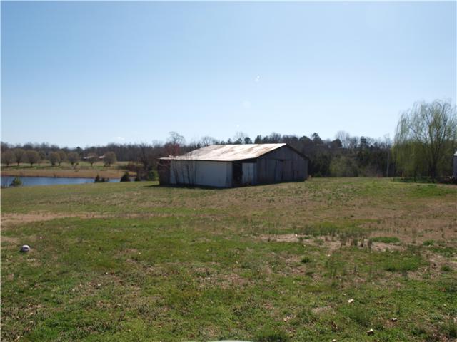 Building lot with barn