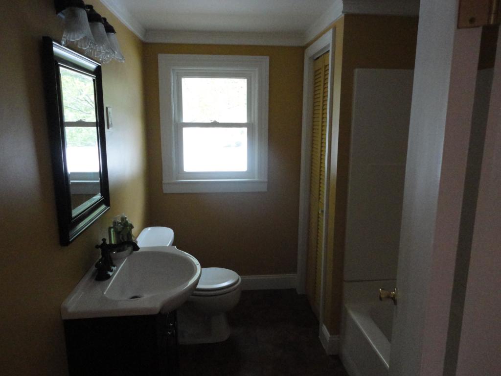 11 Schley Street Rochester, NH 03867 - Photo 16 of 24