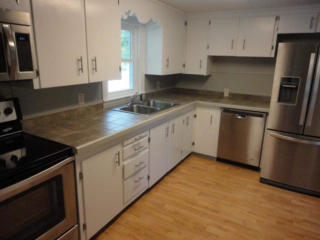 11 Schley Street Rochester, NH 03867 - Photo 9 of 24