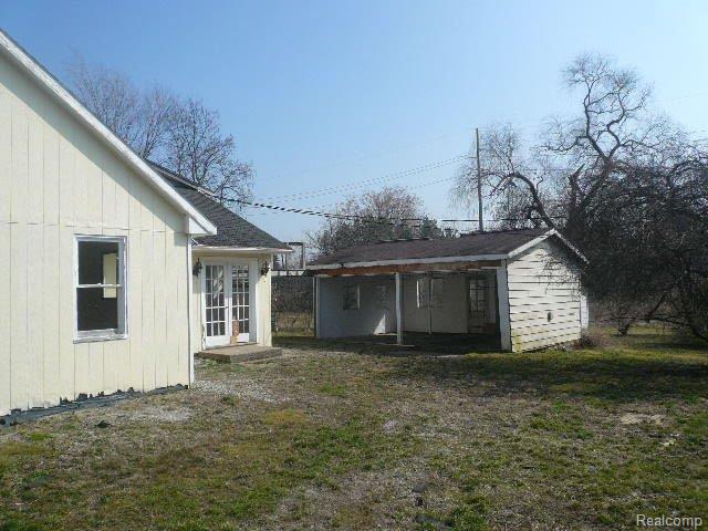 130 East Avon Road Rochester, MI 48307 - Photo 3 of 21 013.JPG