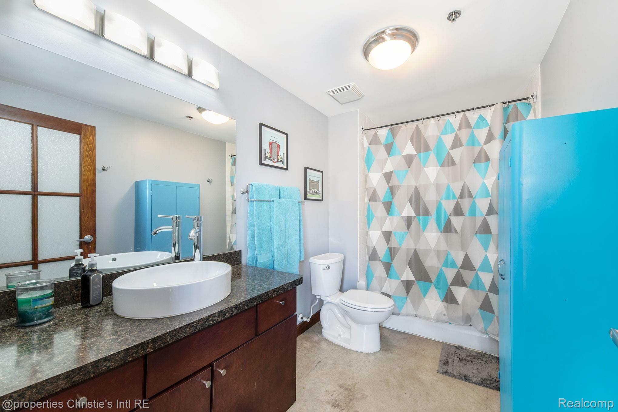 2915 John R Street, Unit 406 Detroit, MI 48201 - Photo 21 of 25 2S4A8394.jpg