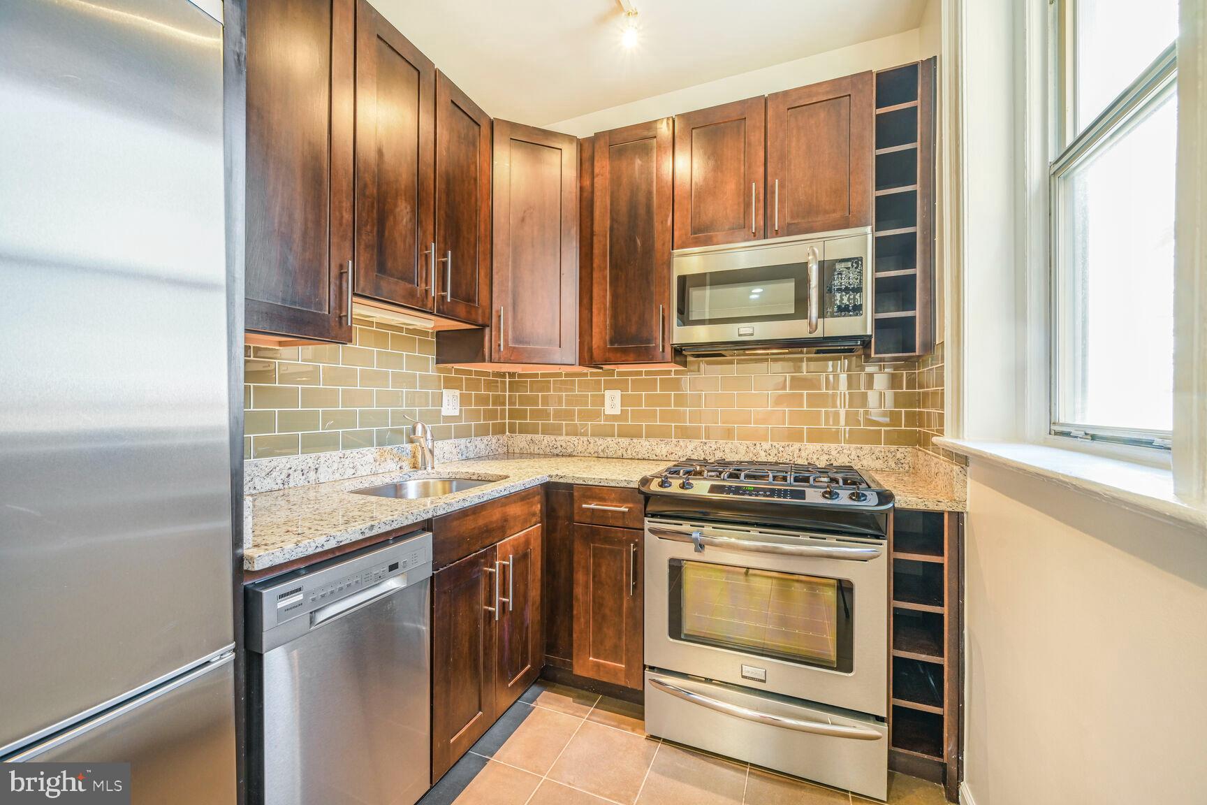 1831 Belmont Road Northwest, Unit 303 Washington, DC 20009 - Photo 5 of 29 Gallery Image 5