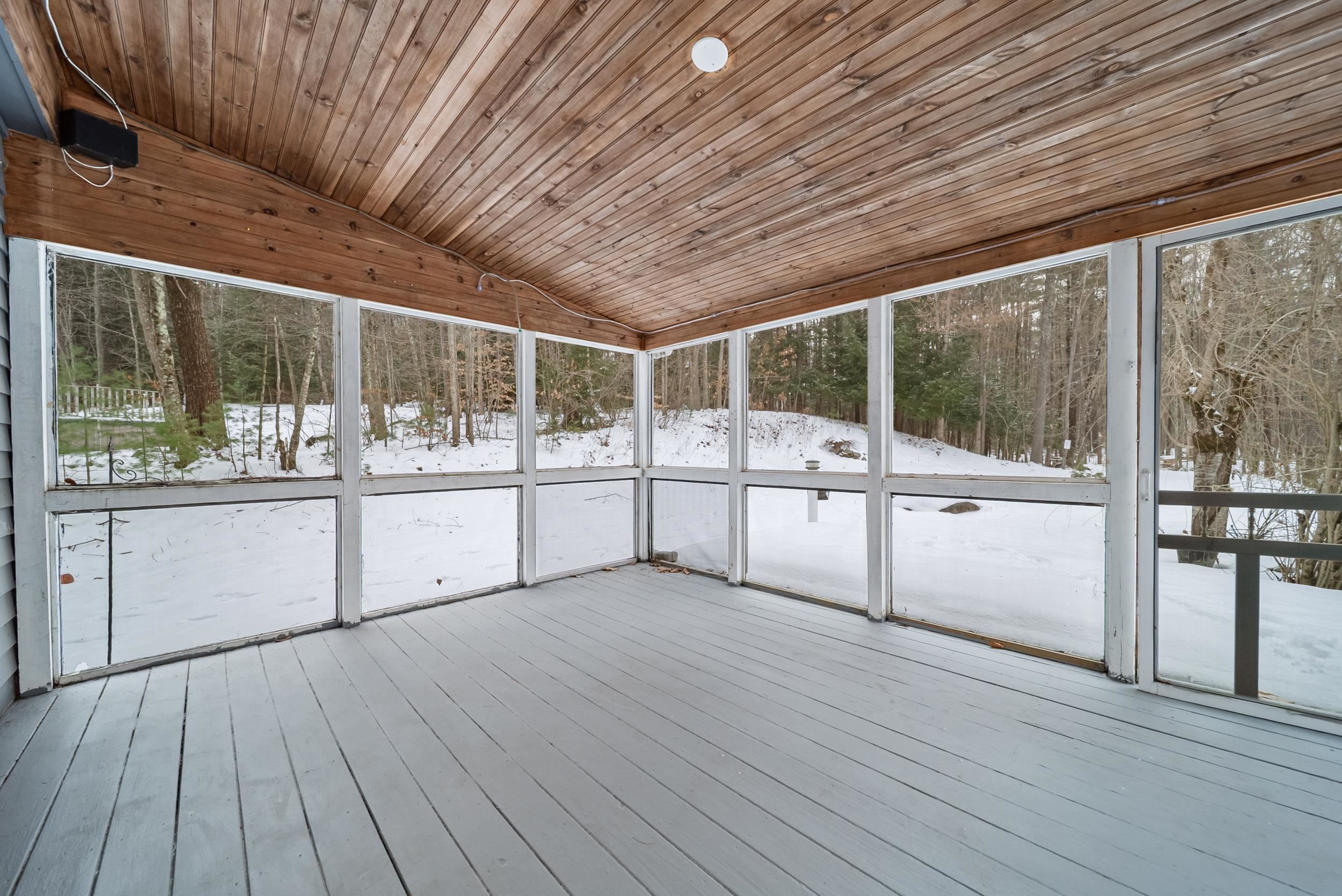 18 Lorri Road Derry, NH 03038 - Photo 13 of 45