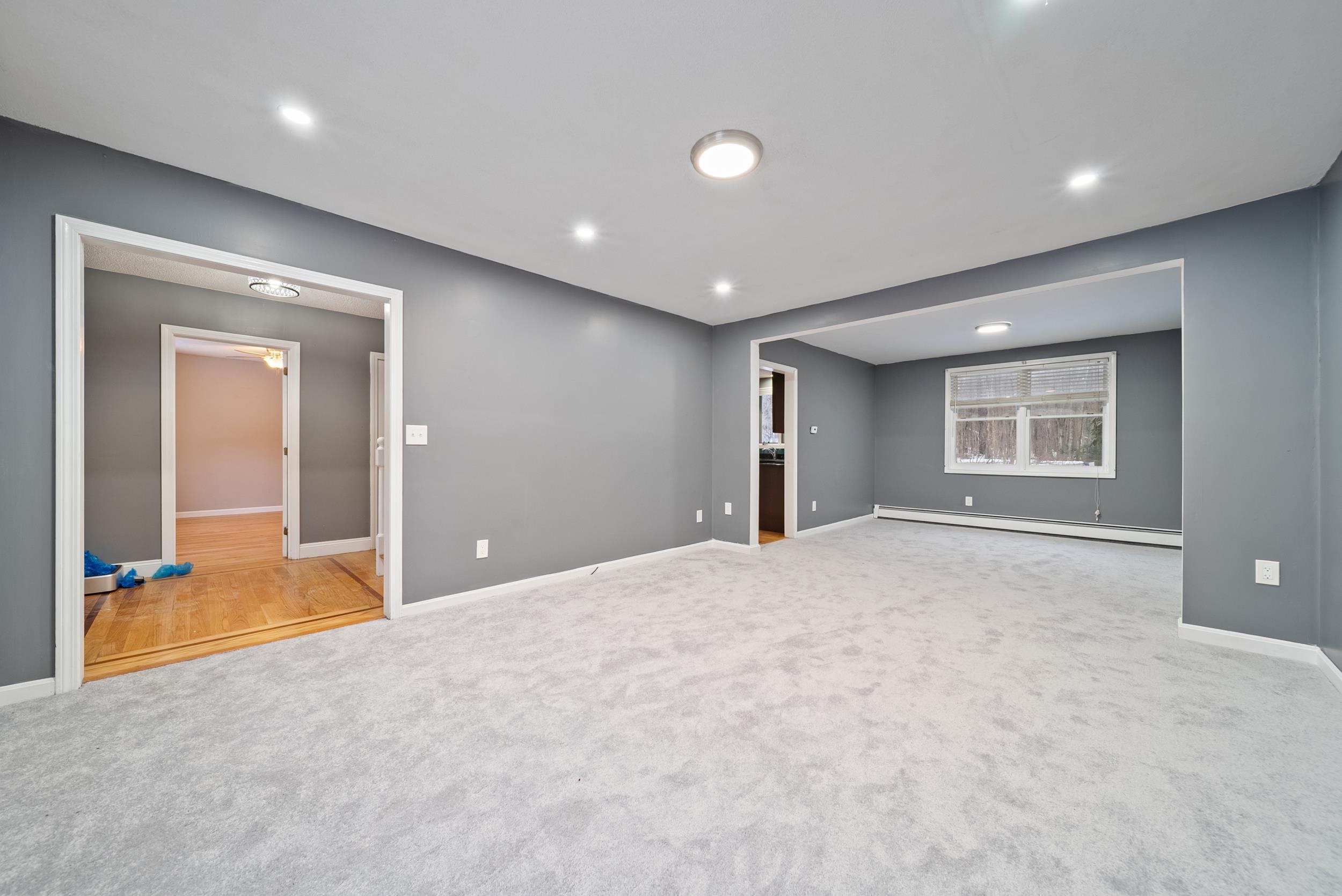 18 Lorri Road Derry, NH 03038 - Photo 17 of 45