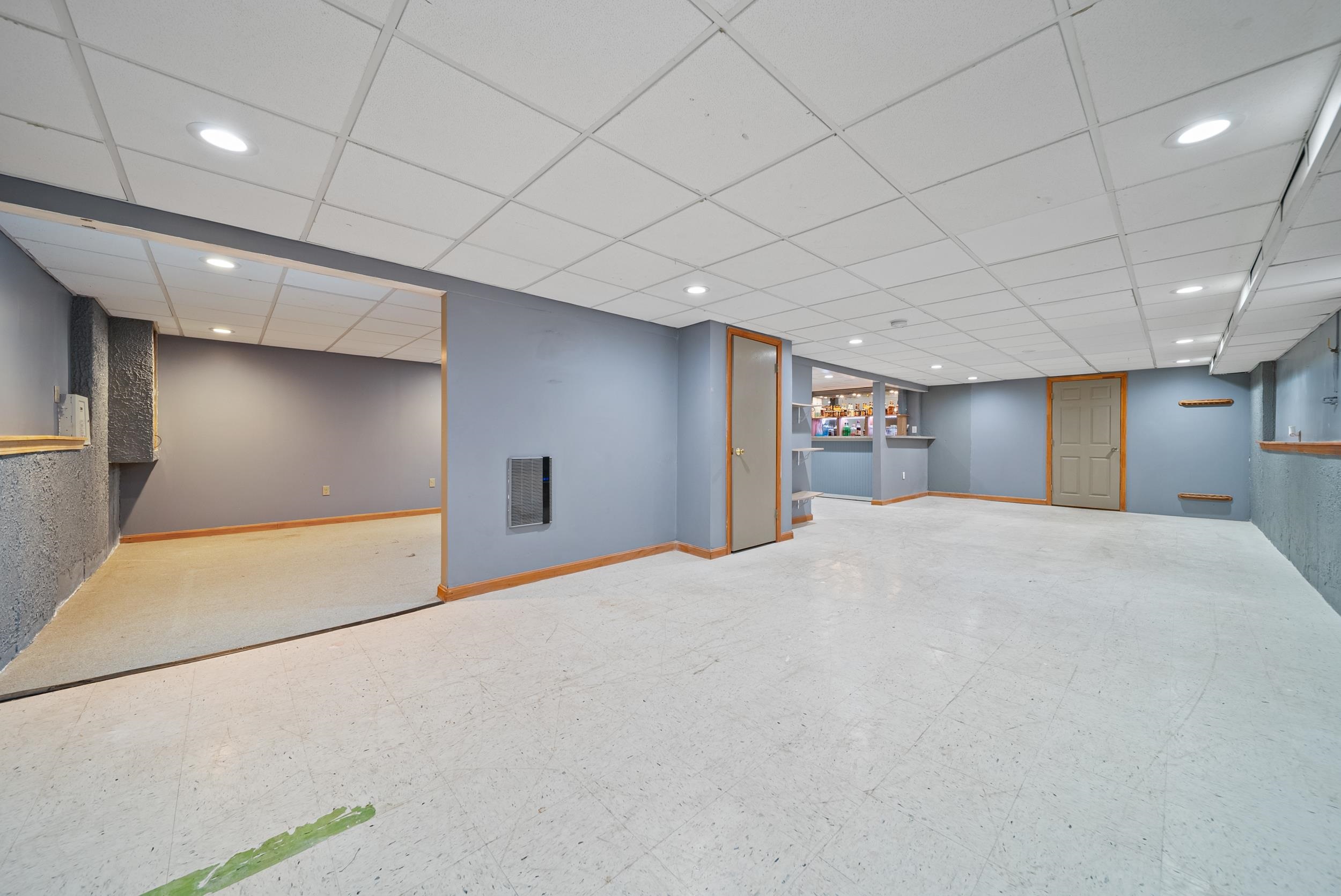 18 Lorri Road Derry, NH 03038 - Photo 35 of 45