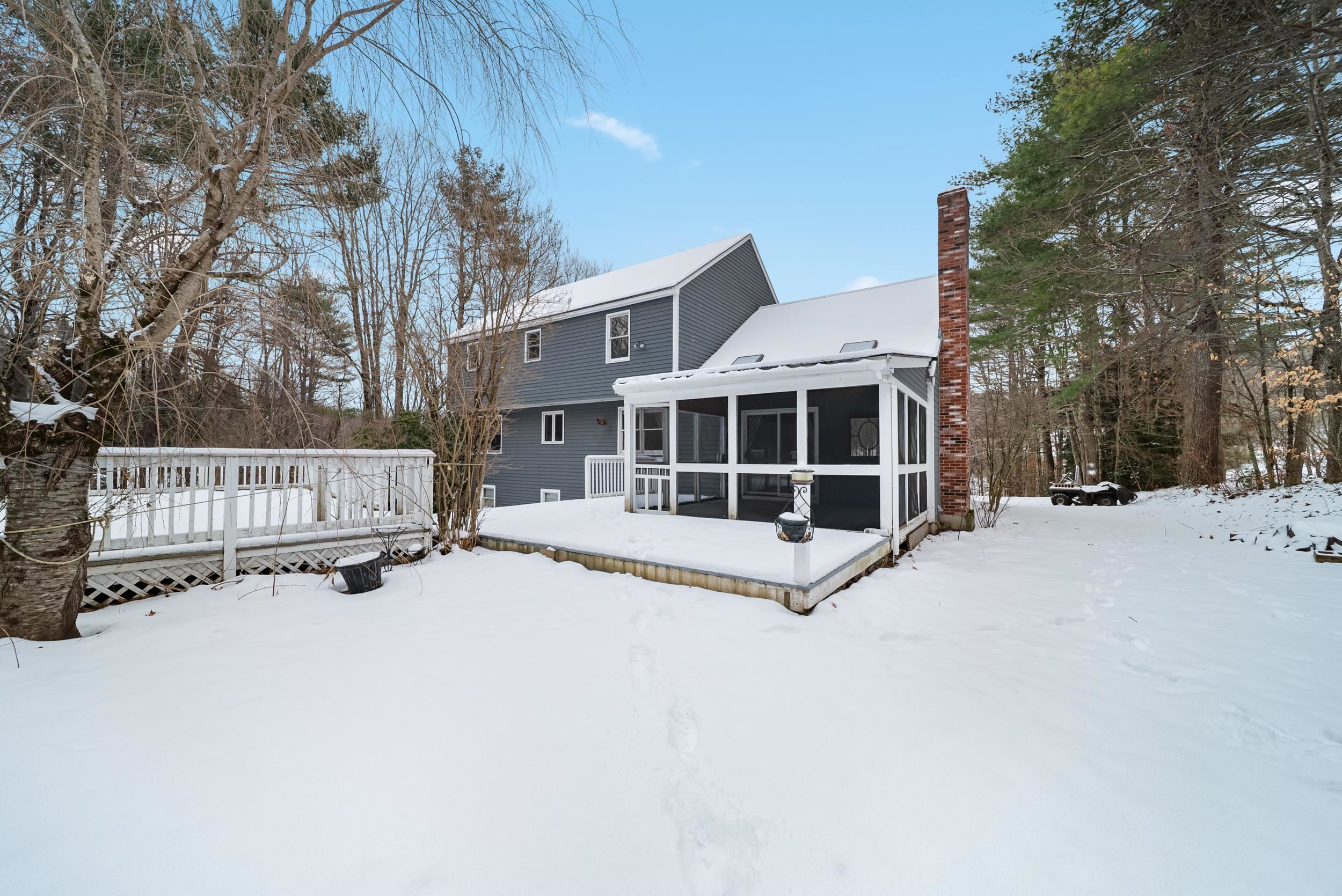 18 Lorri Road Derry, NH 03038 - Photo 40 of 45