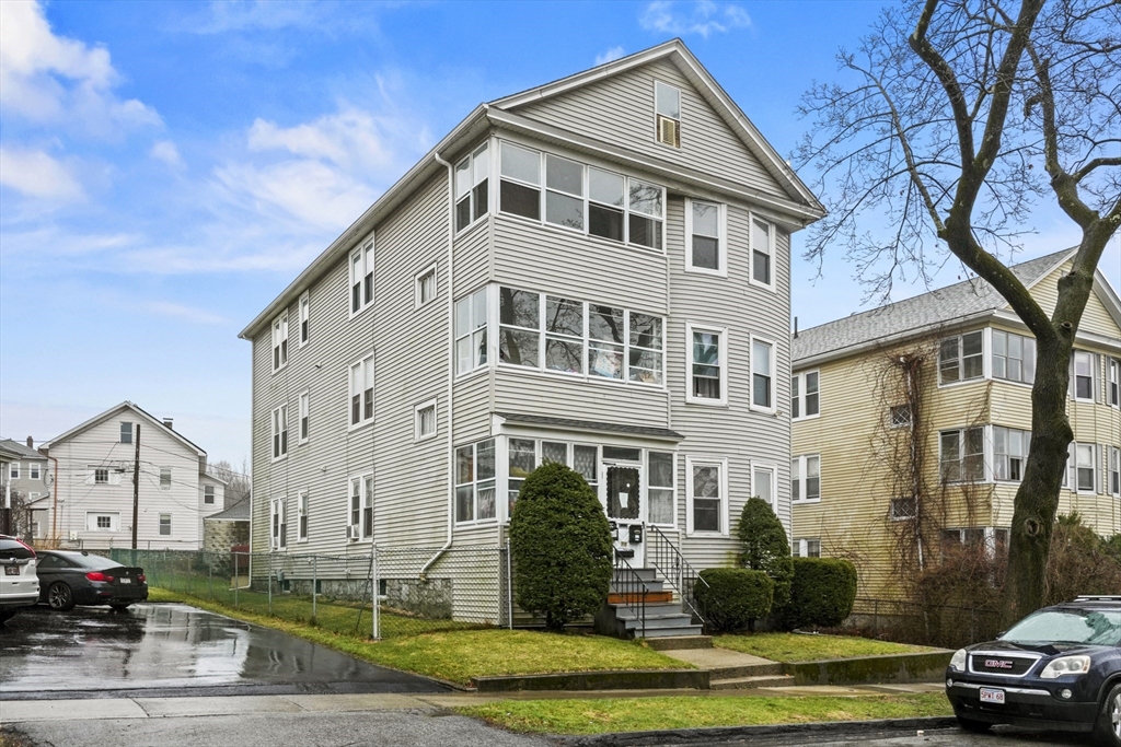 78 Fairfax Road Worcester, MA 01610 - Photo 1 of 28 Gallery Image 1