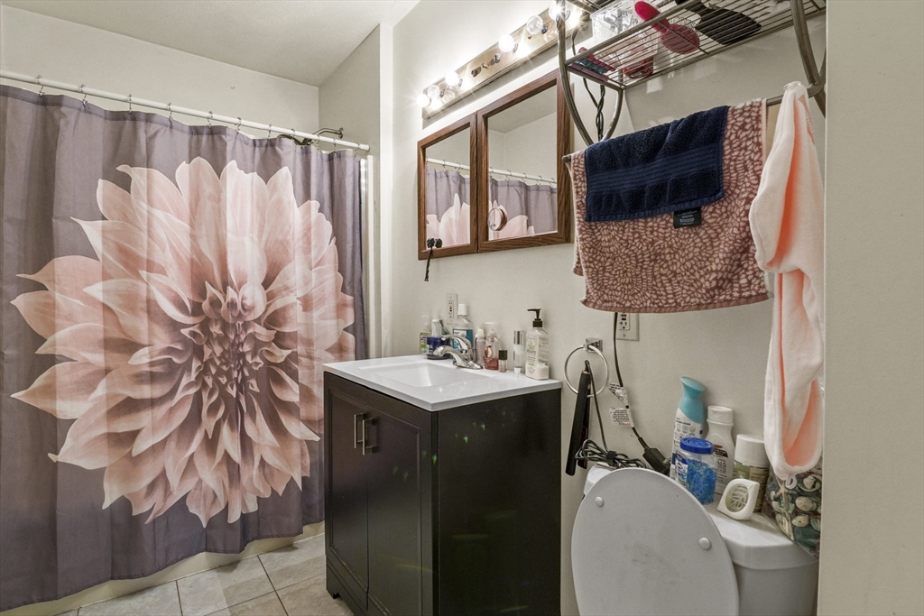 78 Fairfax Road Worcester, MA 01610 - Photo 12 of 28 Gallery Image 12