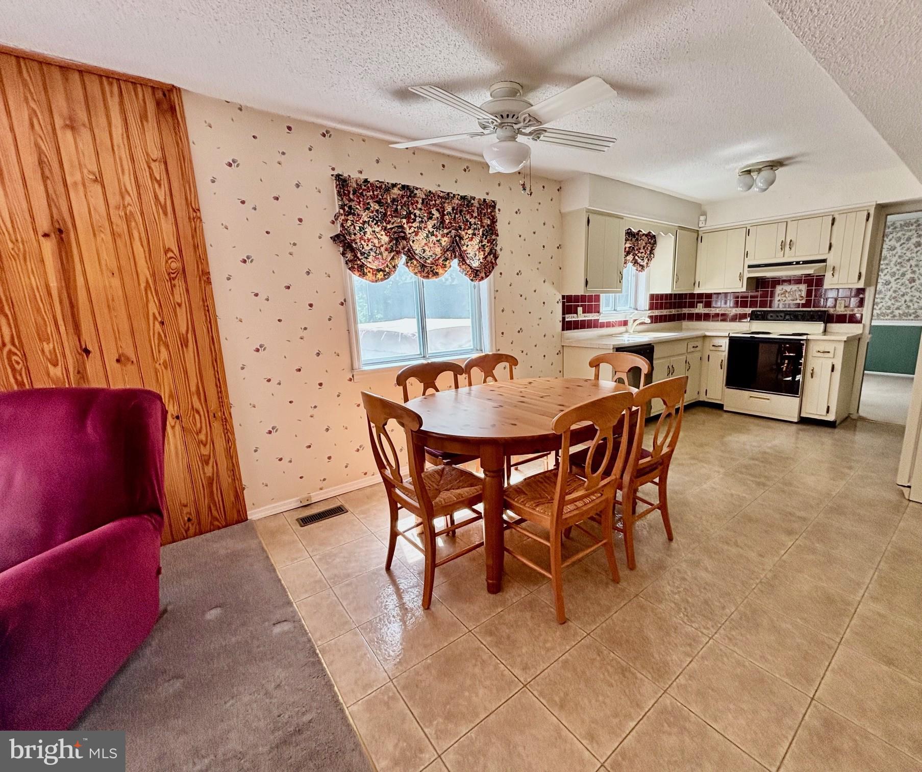 20 Bock Boulevard Howell, NJ 07731 - Photo 11 of 32 a view of a dining room with furniture