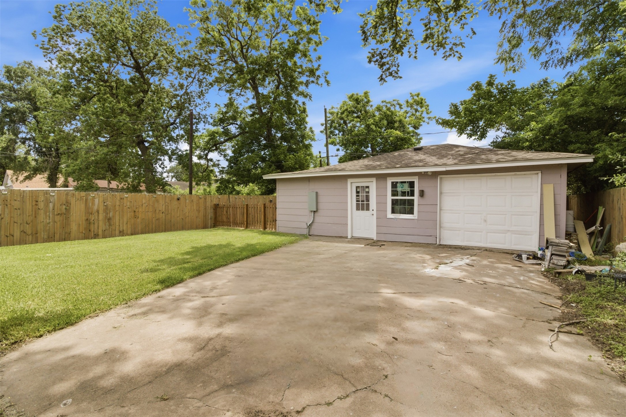306 Center Street Pasadena, TX 77506 - Photo 29 of 31 a view of a house with a yard and tree