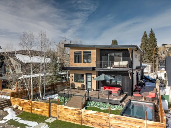 $4,000,000 | 48 Logan Avenue, Steamboat Springs, CO 80487