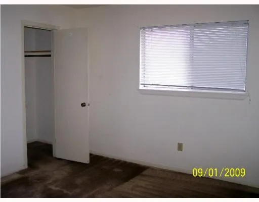 a view of empty room with window