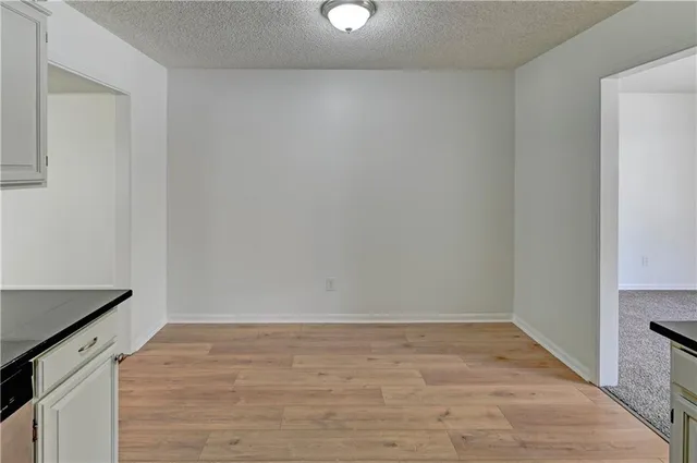 $324,900 | 8805 Grandview Street, Overland Park, KS 66212